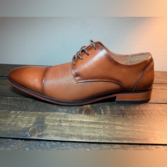 Guess Men\'s 9 1/2 Tan Leather Derby Lace-Up Shoes main image 6